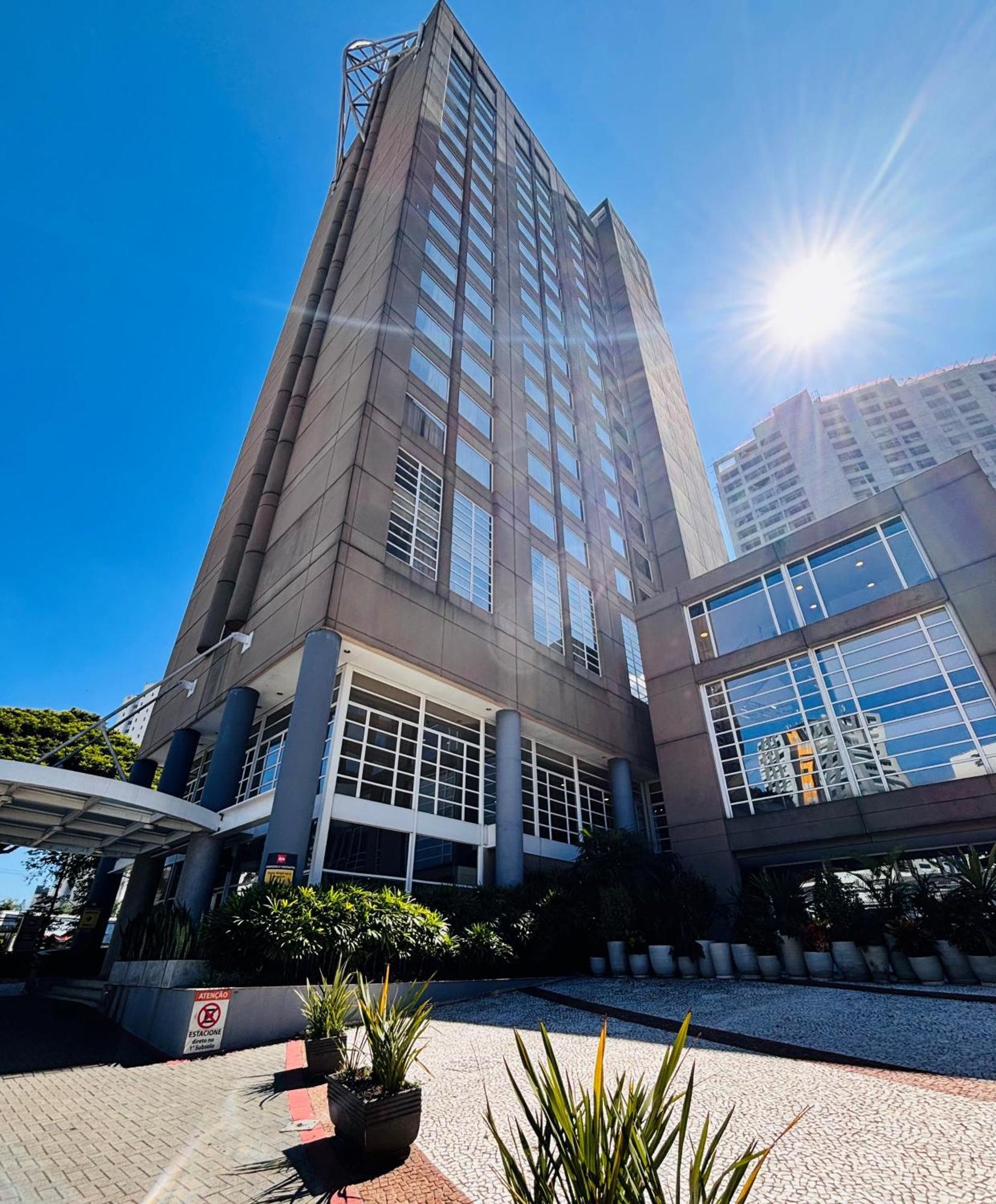 Ibis Guarulhos Hotel Exterior foto